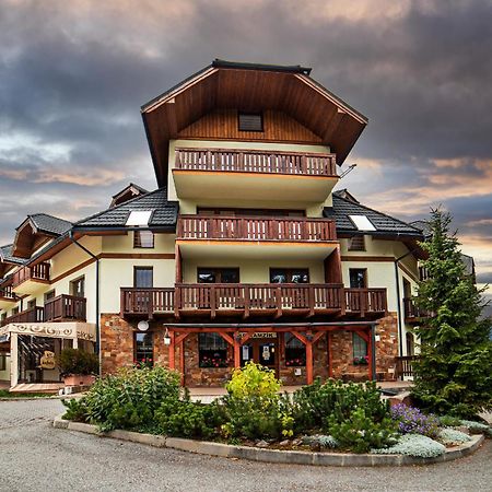 Apartman Tulanie 62 Kamzik Donovaly 2 Izbovy Mezonet Deluxe Parkovanie V Podzemnej Garazi Zdarma Exterior photo