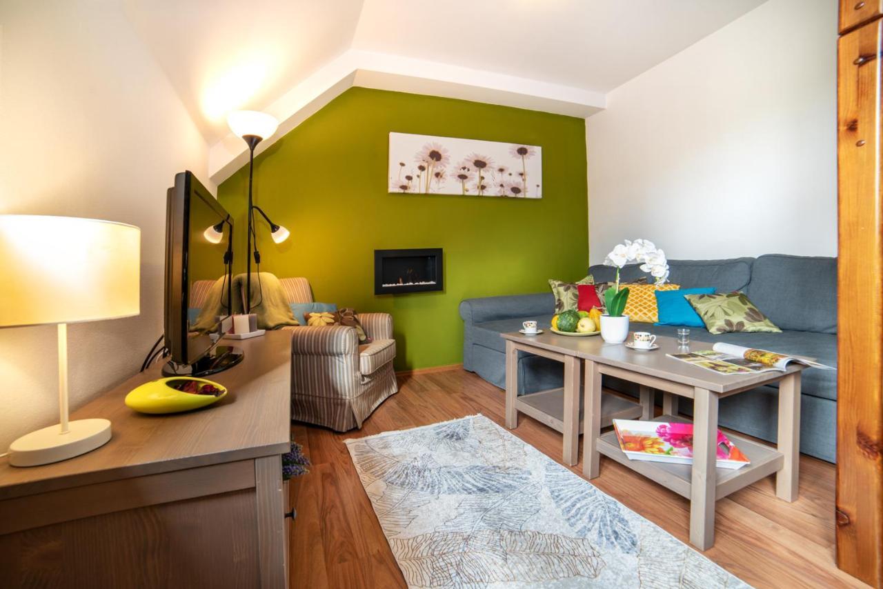 Apartman Tulanie 62 Kamzik Donovaly 2 Izbovy Mezonet Deluxe Parkovanie V Podzemnej Garazi Zdarma Exterior photo